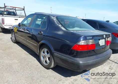 1999 Saab 9-5 Se из США, поврежденный, VIN YS3EF48E9X3005985